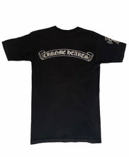 Load image into Gallery viewer, Chrome Hearts Horseshoe Logo Cross Pocket Tee - Size S