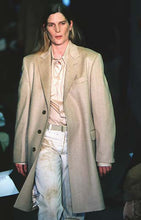 Load image into Gallery viewer, Helmut Lang AW1998 Wool Chesterfield Coat in Camel - Size 54
